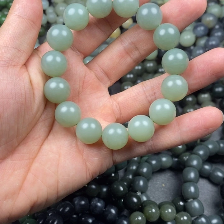 山***帆和田玉未镶嵌手链