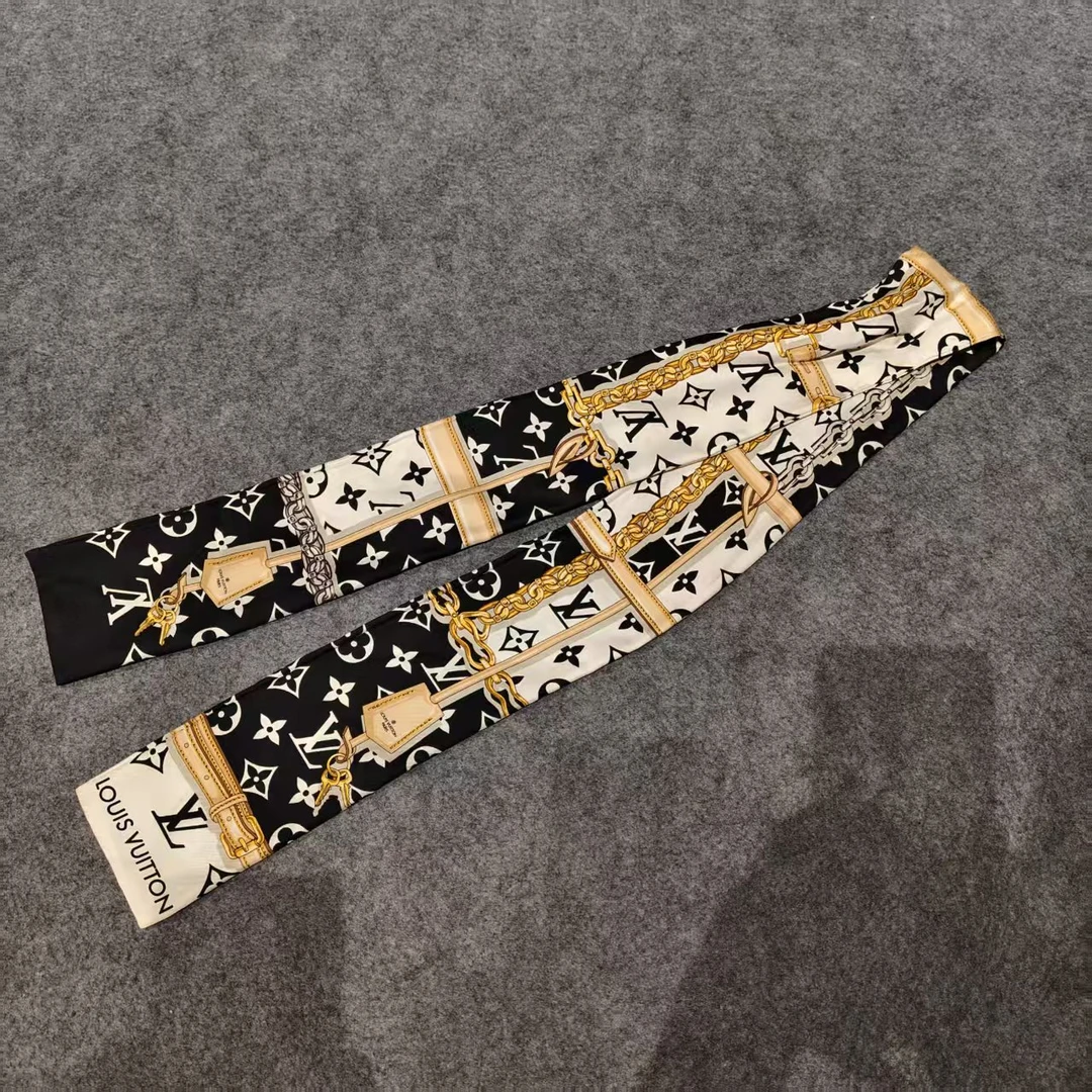 99新 LouisVuitton/路易威登  黑白老花配色twilly 丝巾