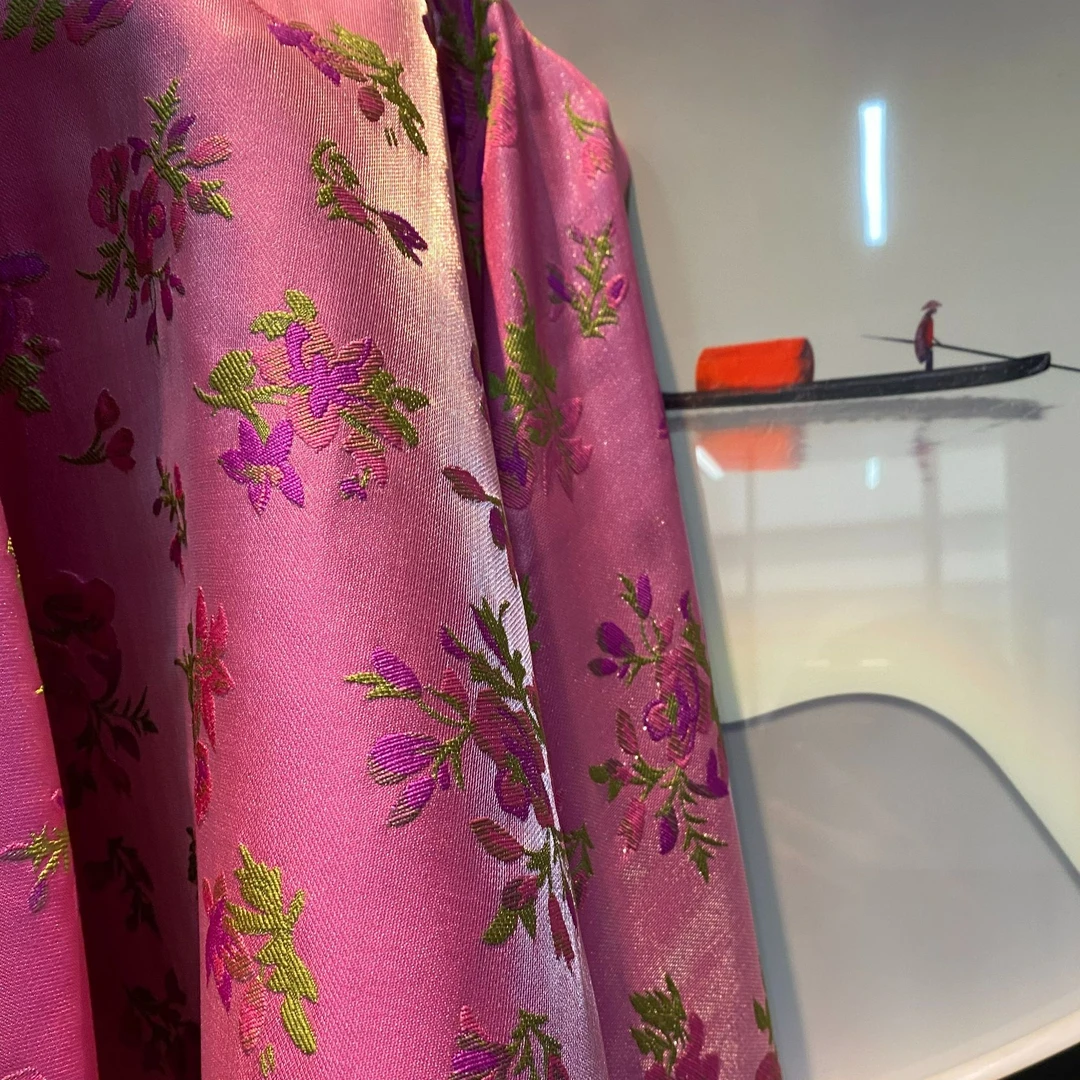 【H72小绿草花】国风织锦玫红小花提花面料旗袍外套马甲裙子布料