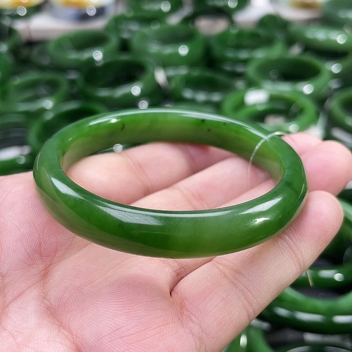 未镶嵌手镯和田玉（碧玉）
