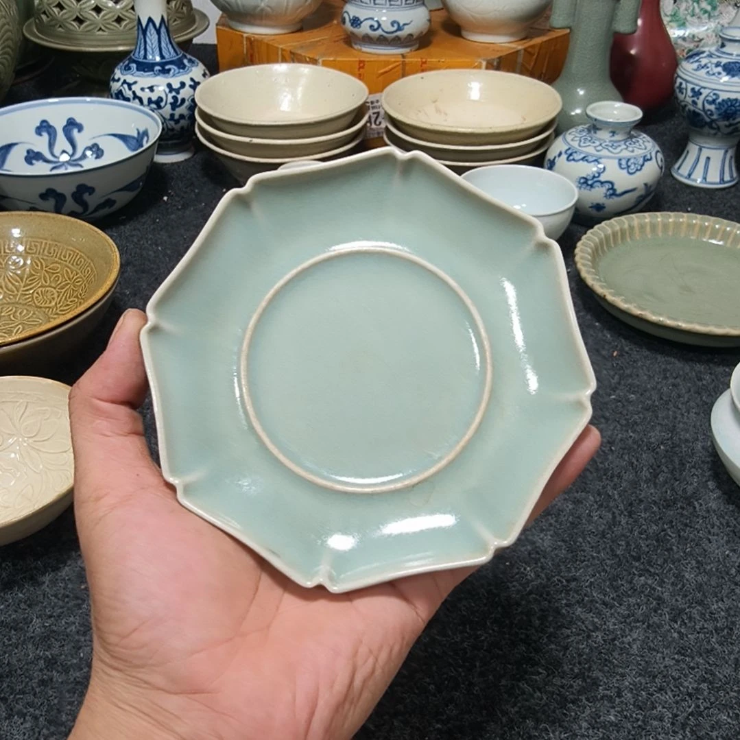 紫砂茶盘玩*龙泉窑小碟子一个