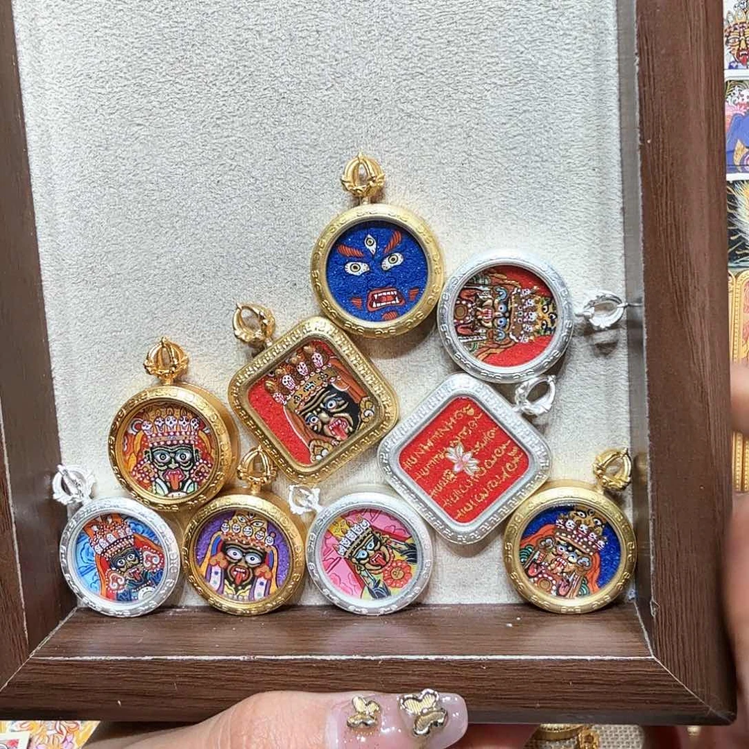 吊坠热贡纯手绘唐卡非遗文化