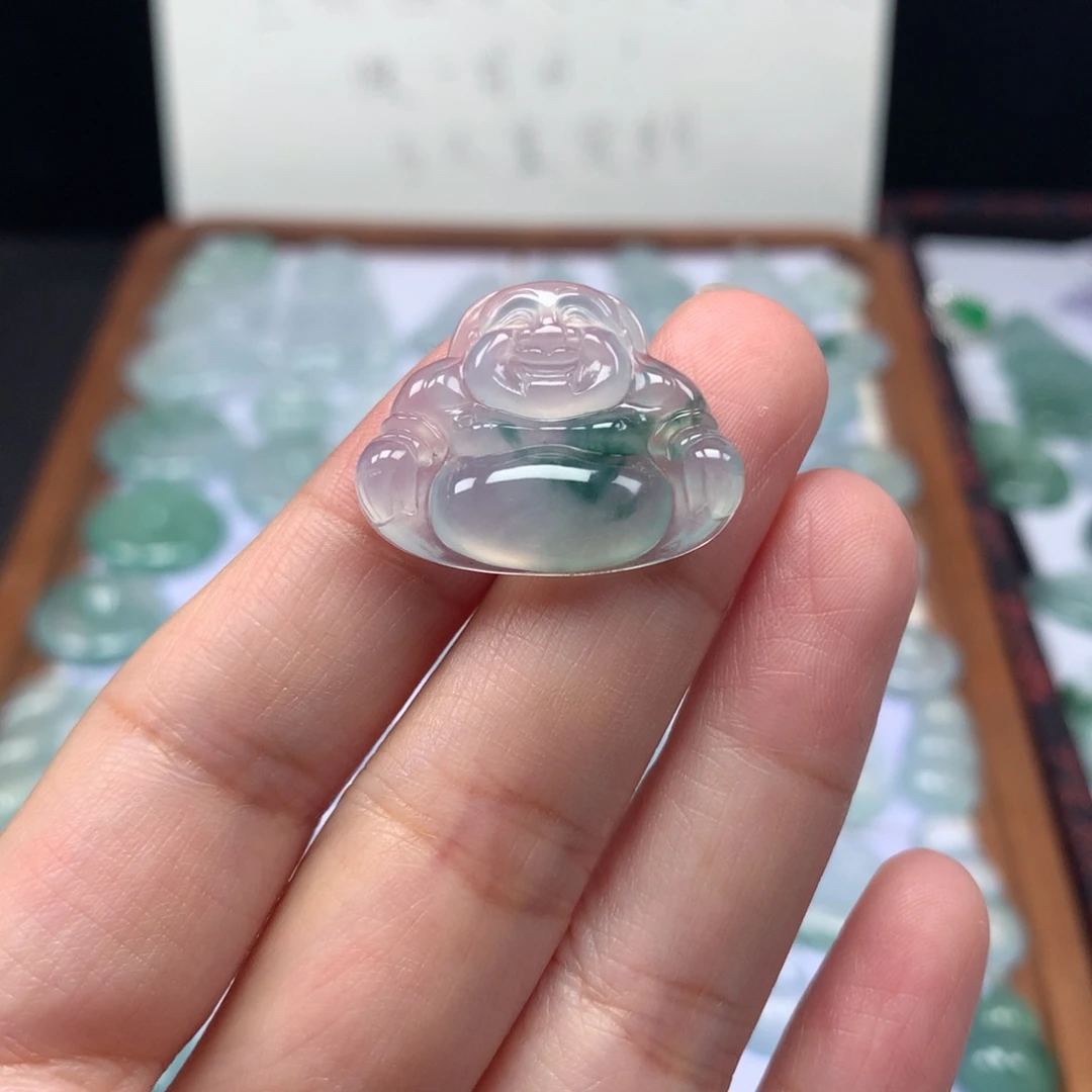 颈饰未镶嵌翡翠冰种飘花佛公