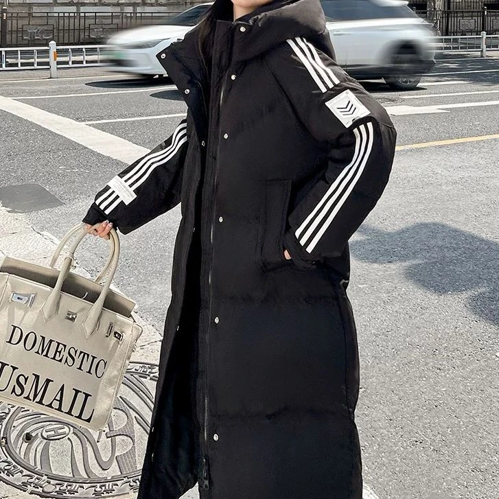 马克华菲女装舒适柔软经典连帽长款时尚减龄羽绒服 F44014A199