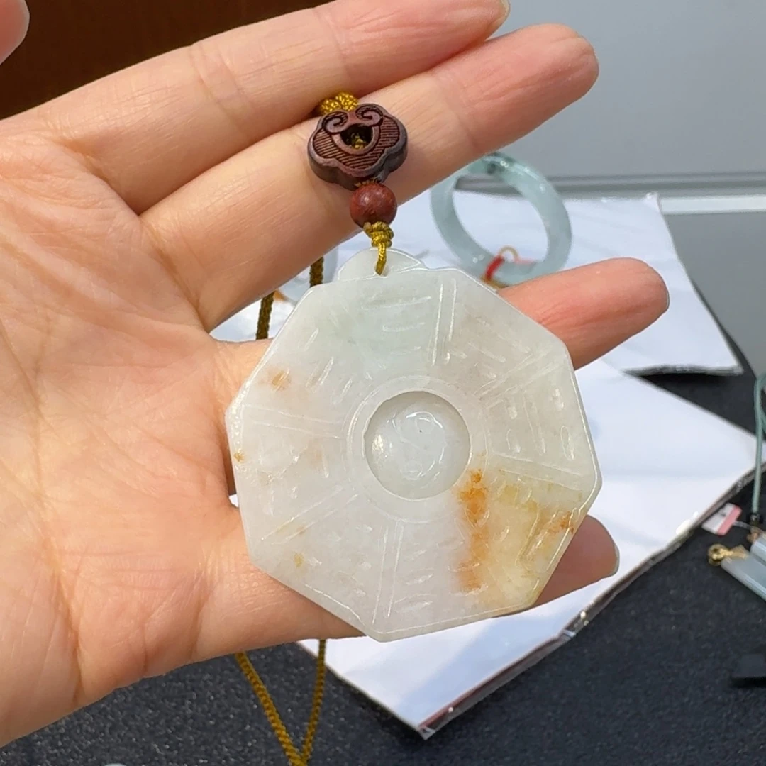 翡翠未镶嵌颈饰黄翡挂件