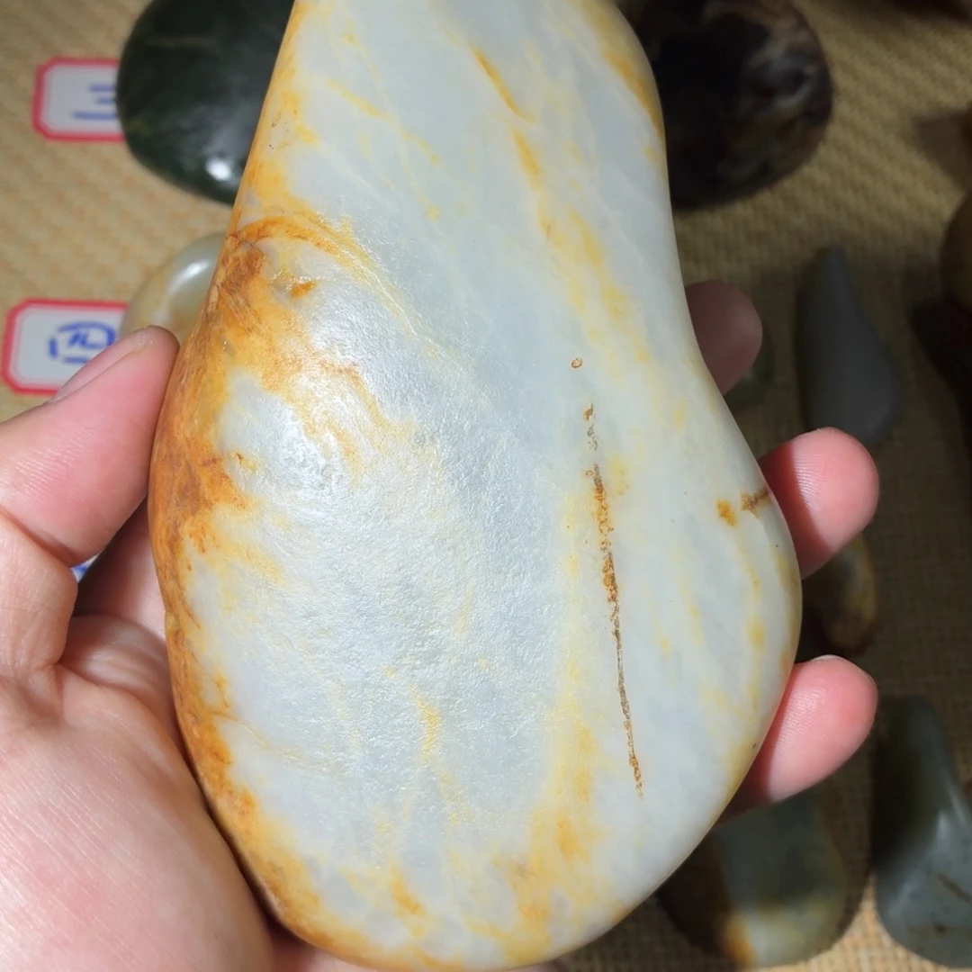 和田玉（糖玉）未镶嵌挂件676