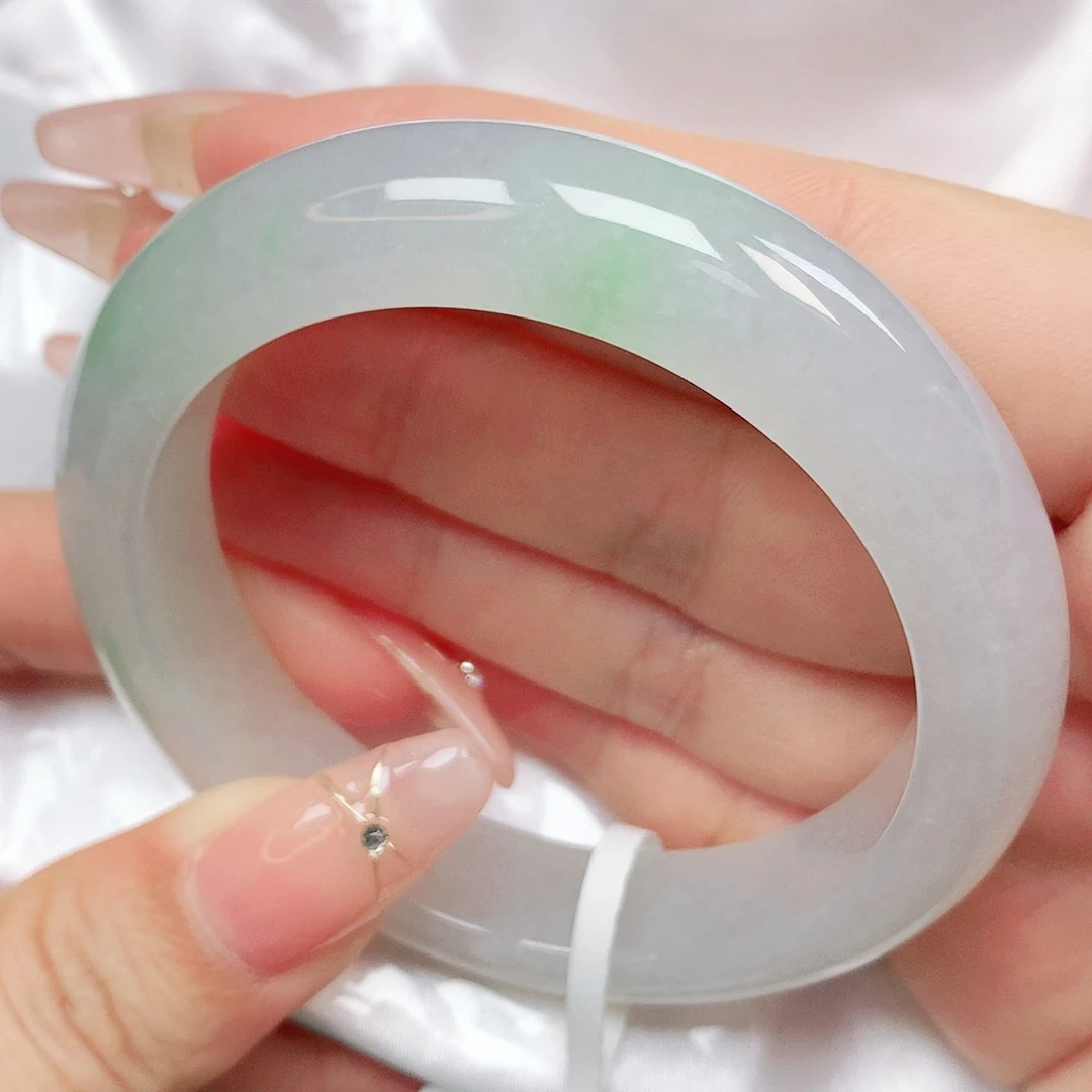 翡翠手镯未镶嵌抖音899