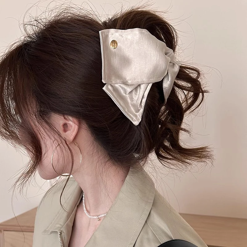 法式简约布艺贝壳抓夹女2025新款高级感后脑勺发夹气质鲨鱼夹发饰