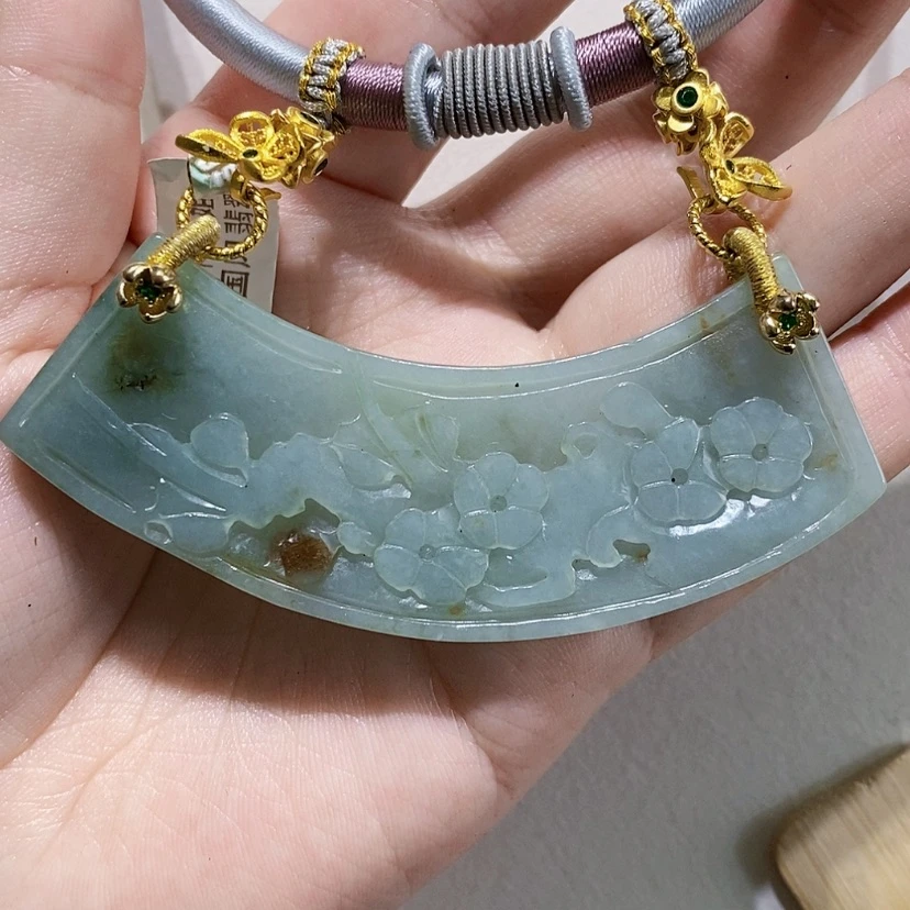 【闪购商品】翡翠未镶嵌颈饰