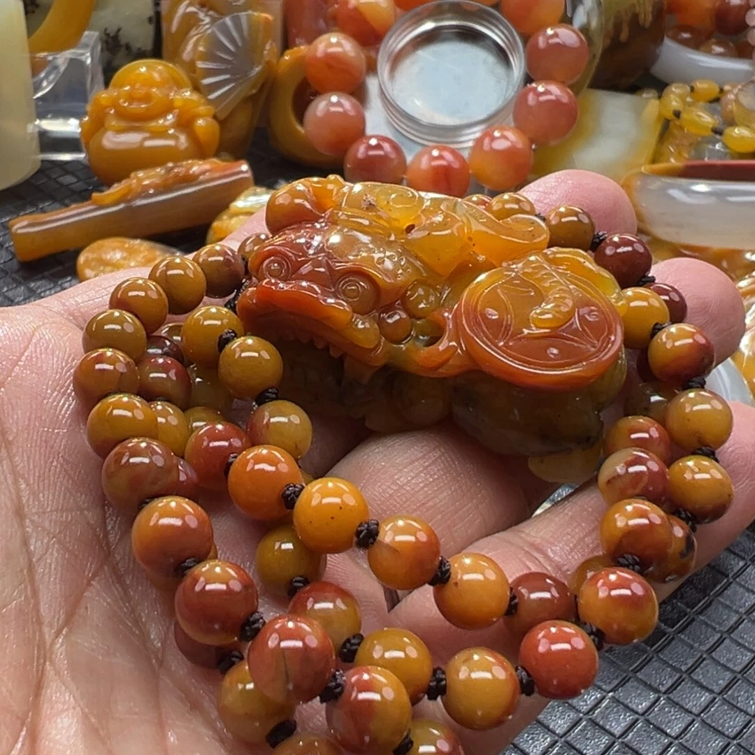 石英质玉未镶嵌颈饰