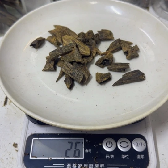 线香陆河块料原材料25克！