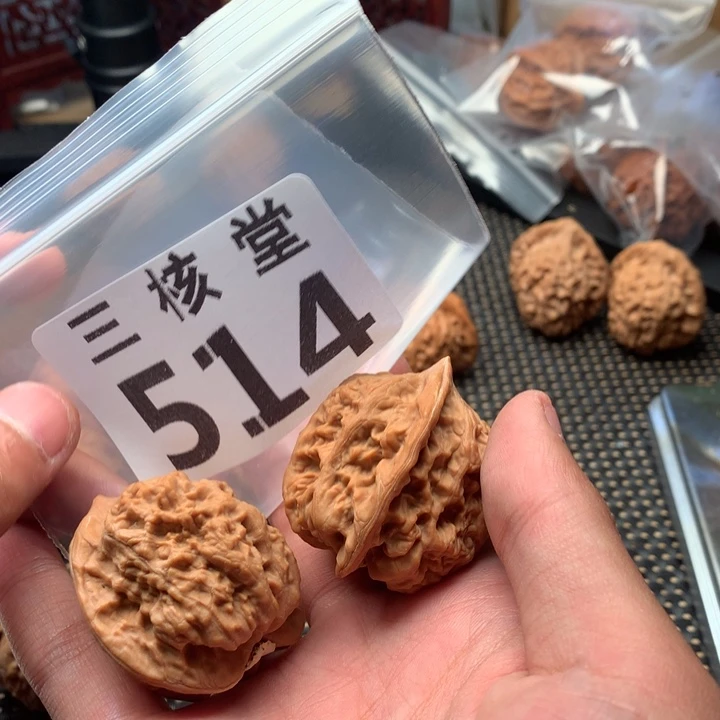 文玩核桃把件野蝉