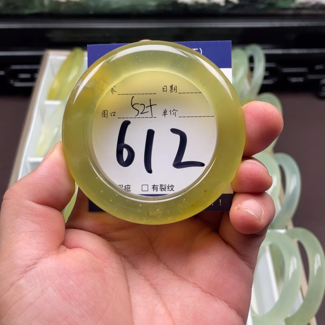 未镶嵌岫玉手镯手镯