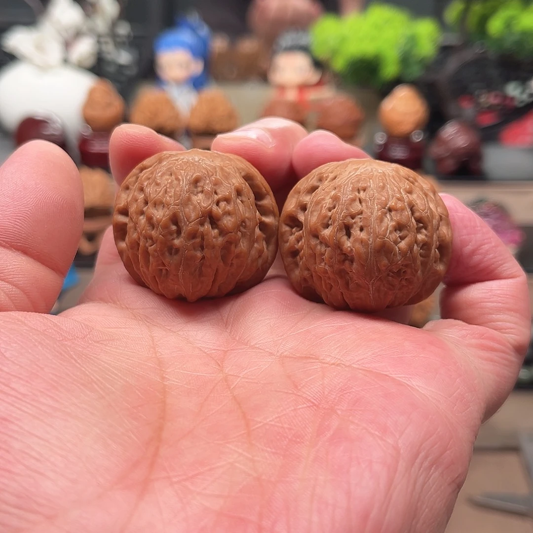 把件桃核铁锤核桃