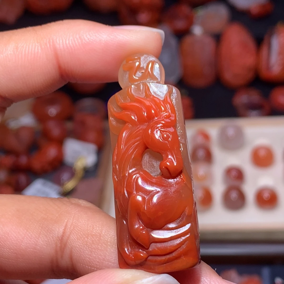 南红玛瑙未镶嵌珠宝半成品马牌