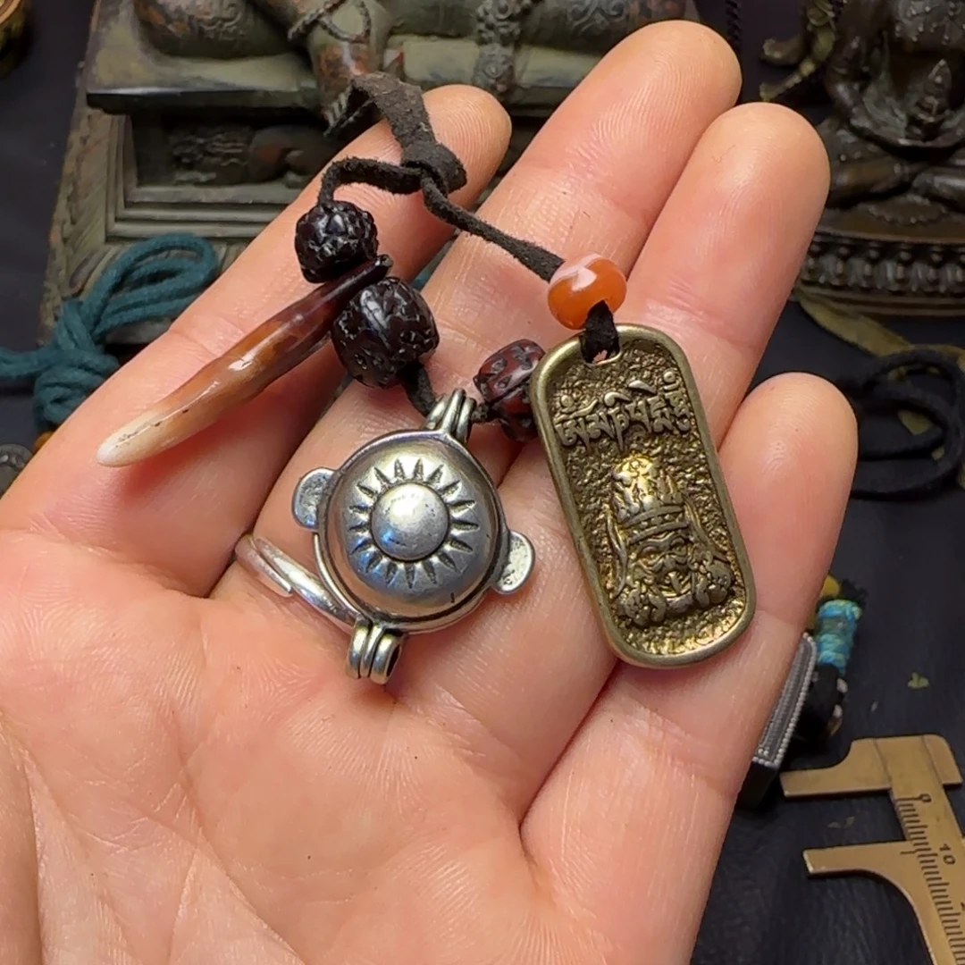 *****泥塑藏传牌子……藏传牌子