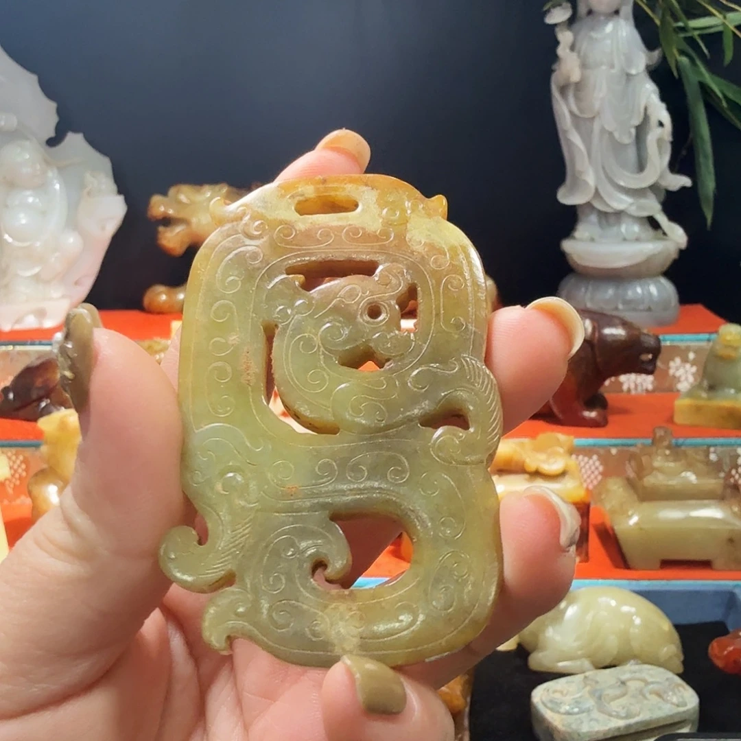 和田玉（糖玉）未镶嵌挂件