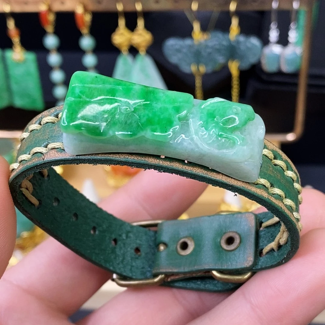 颈饰未镶嵌翡翠手链