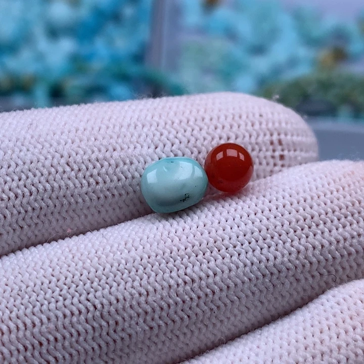 南红玛瑙未镶嵌珠宝奇石