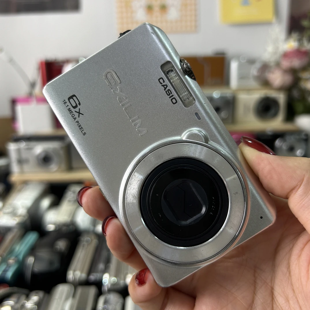 9新 Casio/卡西欧 卡西欧zs27 1610w像素6倍光学变焦