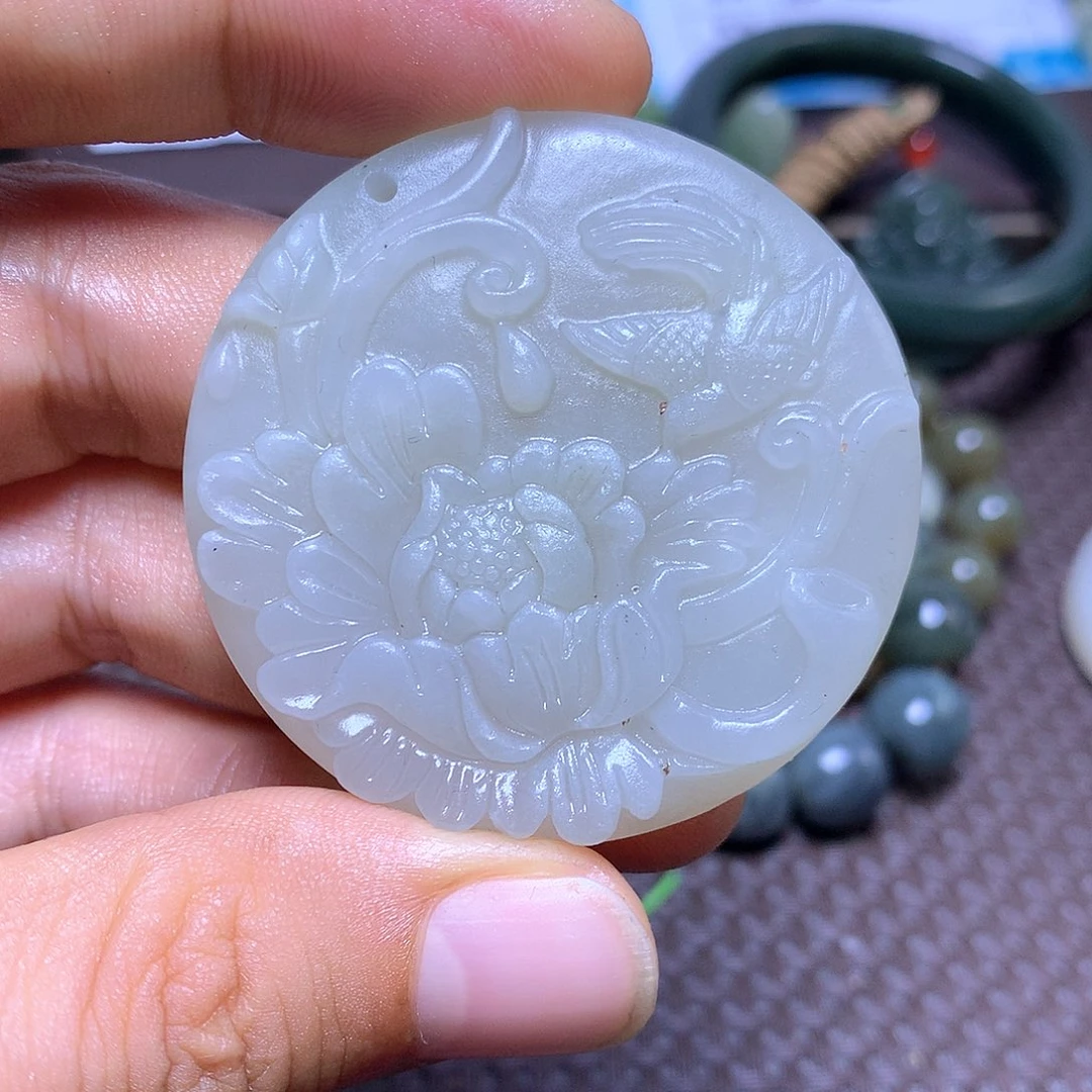 颈饰未镶嵌和田玉