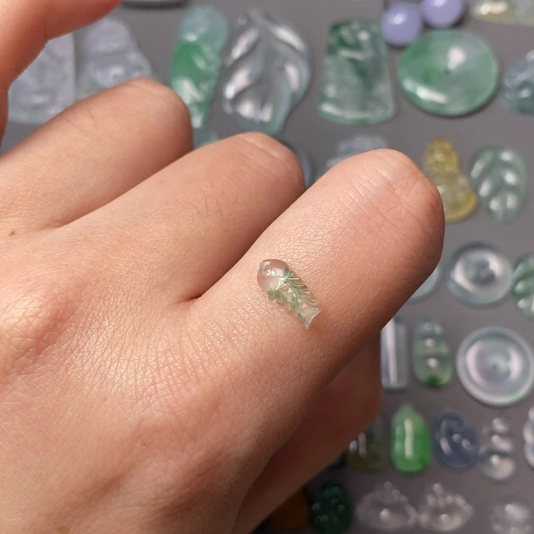 翡翠未镶嵌颈饰翡翠