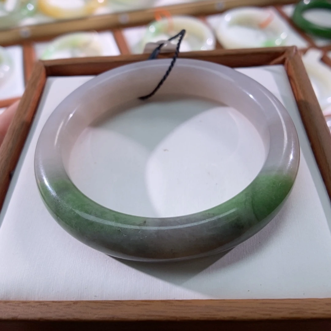 【闪购商品】未镶嵌手镯和田玉（翠青玉）