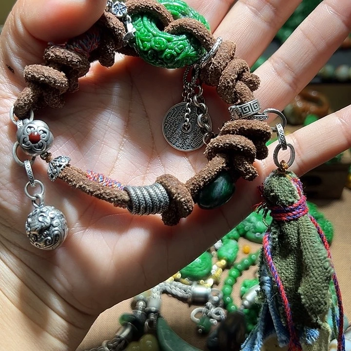 翡翠手串银S925镶嵌翡翠手串