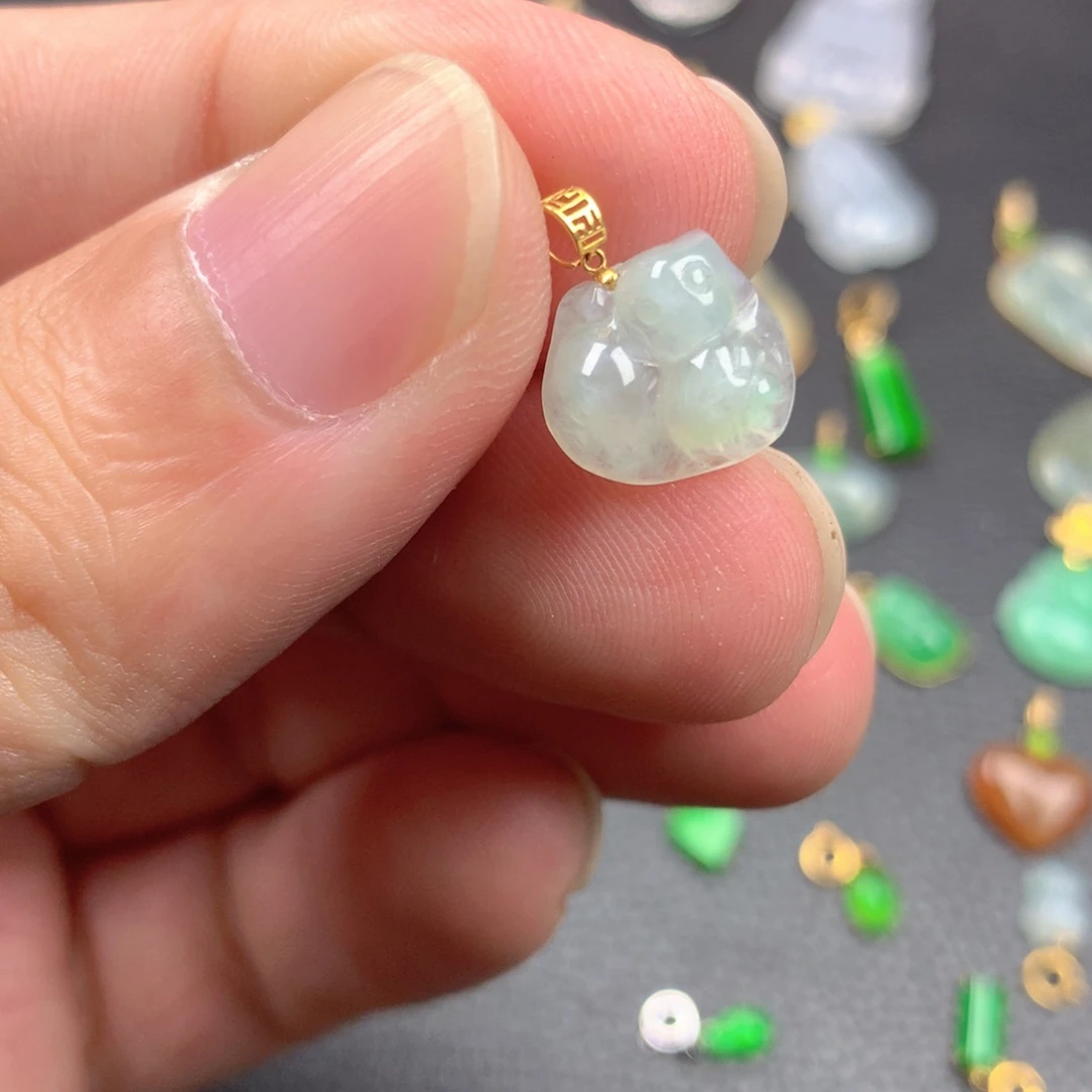 【闪购商品】颈饰18K金镶嵌翡翠翡翠