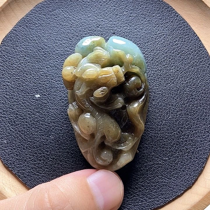 翡翠未镶嵌颈饰翡翠a货