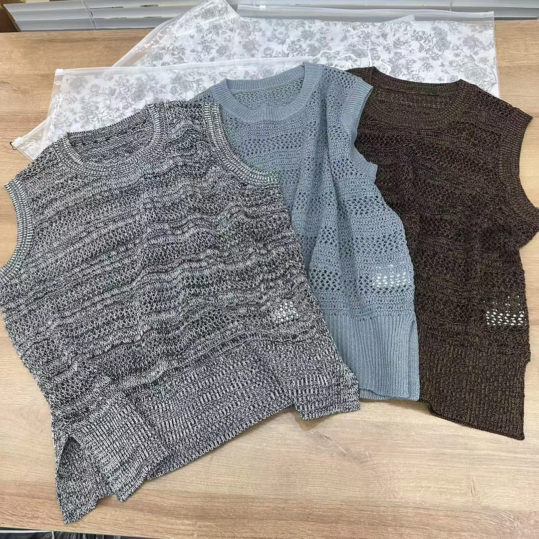 W 661 北欧青 开叉马甲（衣长59 胸宽52）