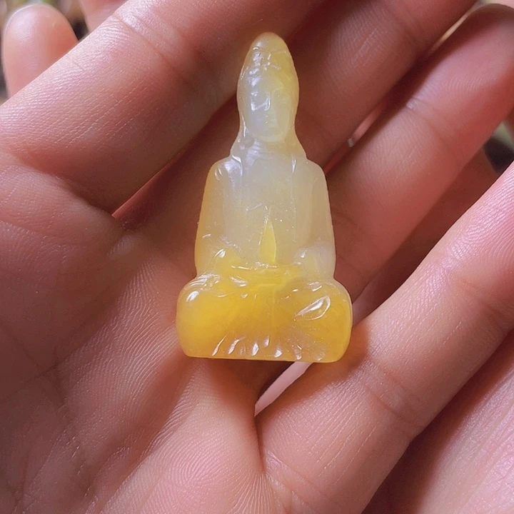 颈饰未镶嵌岫岩河磨玉（透闪石质玉）