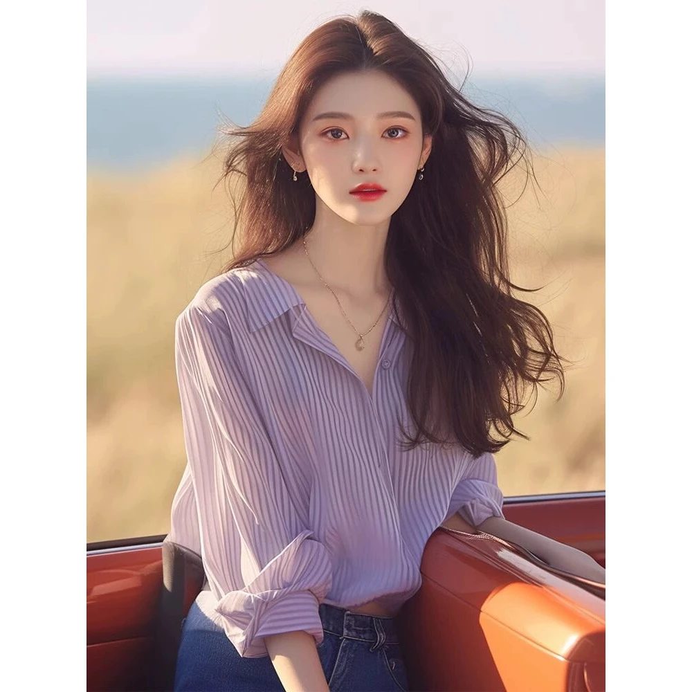2025新款夏季气质高级感轻熟法式小众上衣紫色条纹防晒短袖衬衫女