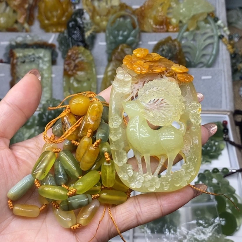 【闪购商品】蛇纹石玉颈饰未镶嵌浪***朵