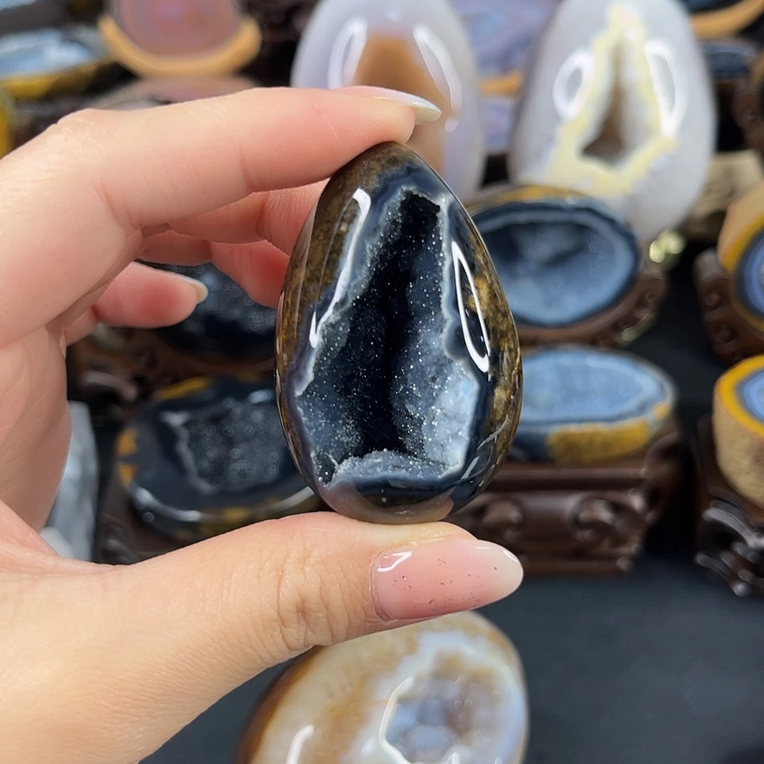 未镶嵌水晶大型摆件（非配饰）