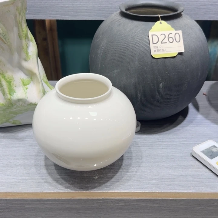 景德镇陶瓷艺术品雪*山