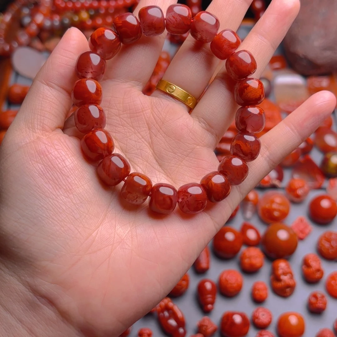 南红玛瑙未镶嵌珠宝奇石