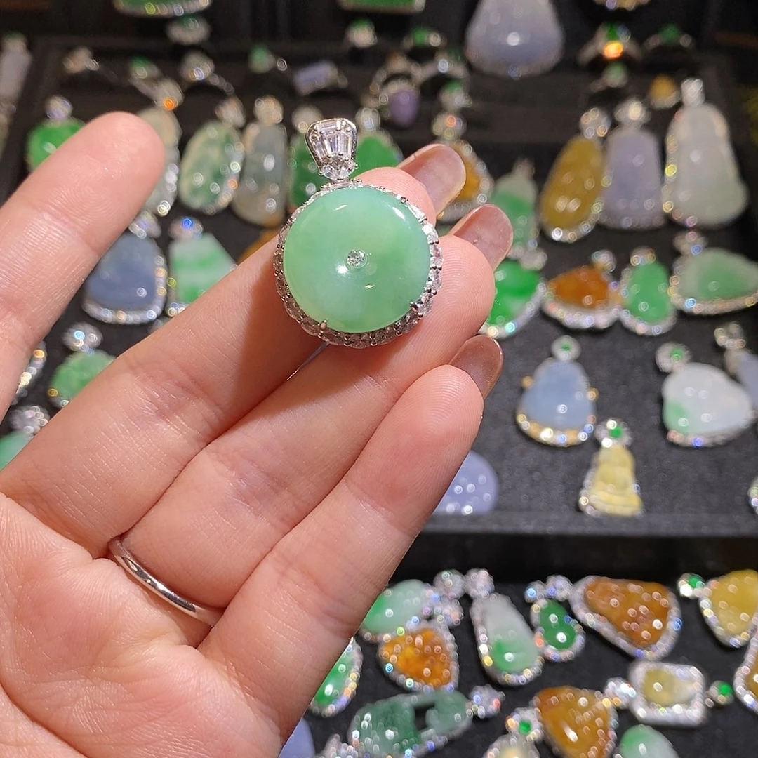 颈饰银S925镶嵌翡翠肉****…天然翡翠