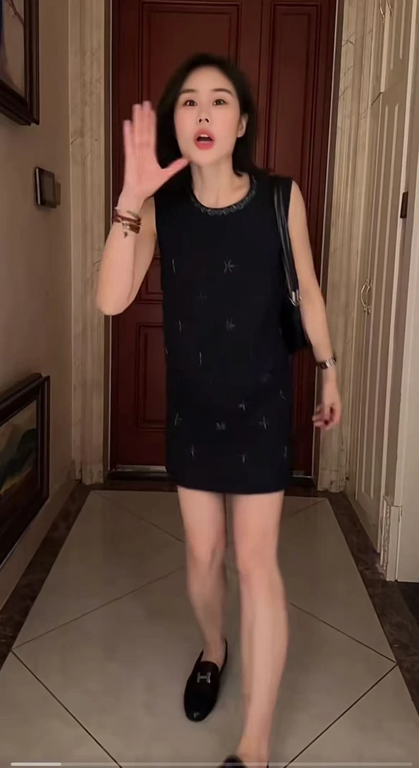 Miss huo 定制小香风套装 藏青色 A 9737