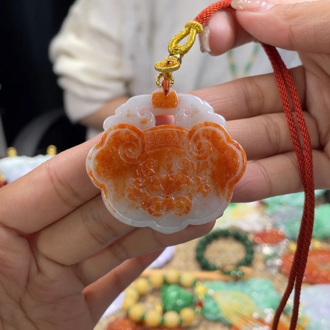 翡翠颈饰未镶嵌代编织