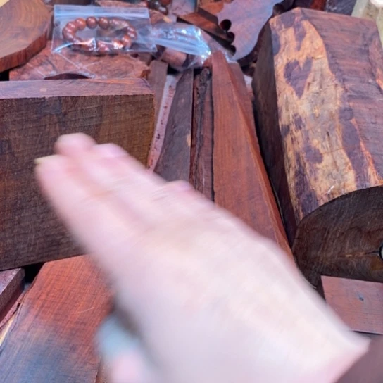 檀香紫檀（小叶紫檀）但*