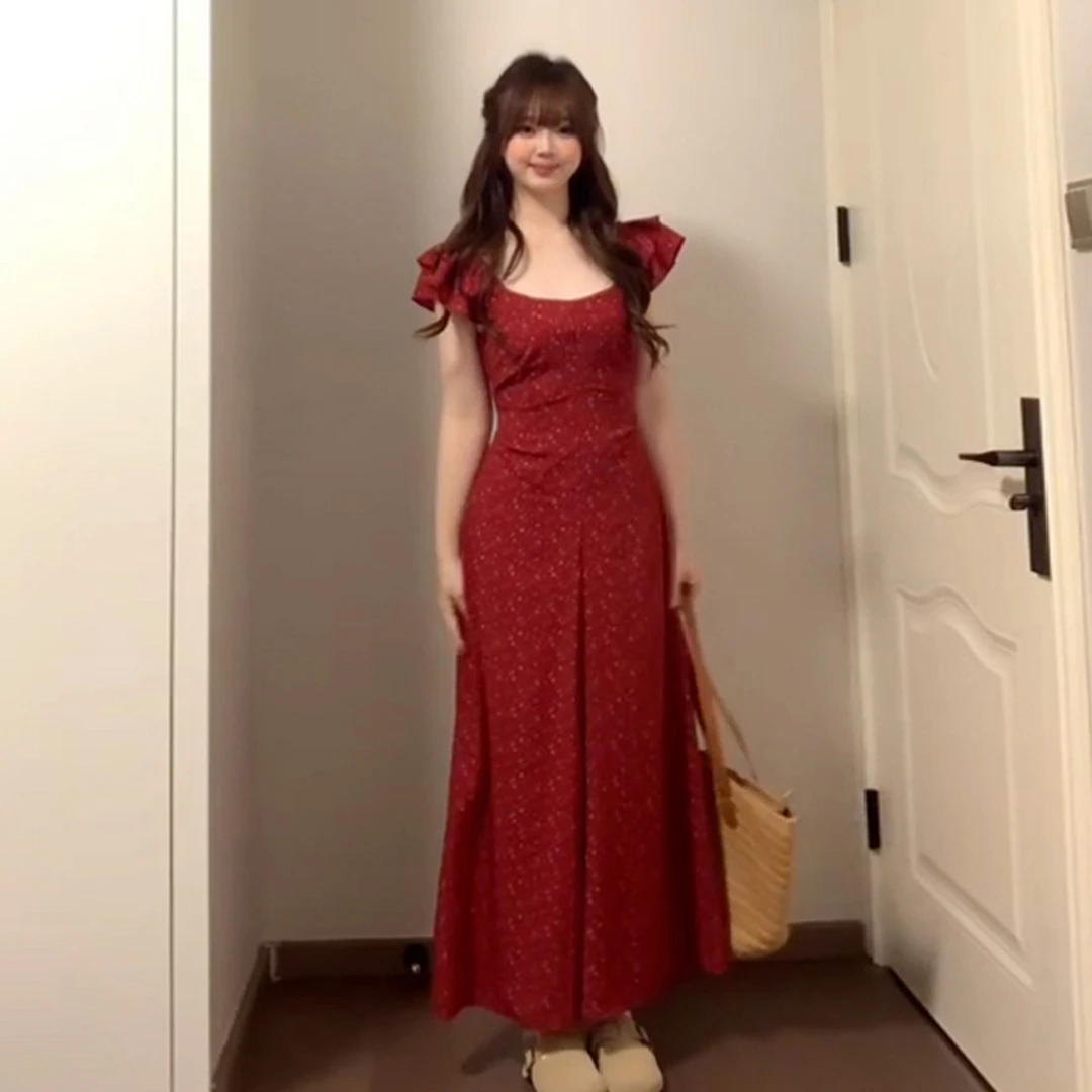 2043复古红色碎花连衣裙子女夏季2025新款小个子气质收腰露背长裙