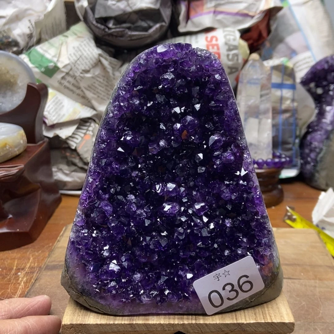 紫晶天然水晶摆件未镶嵌