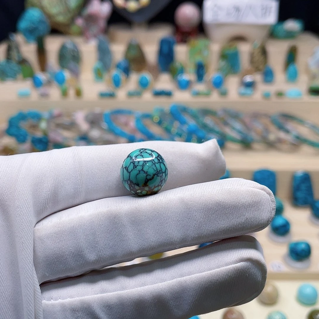 绿松石未镶嵌颈饰