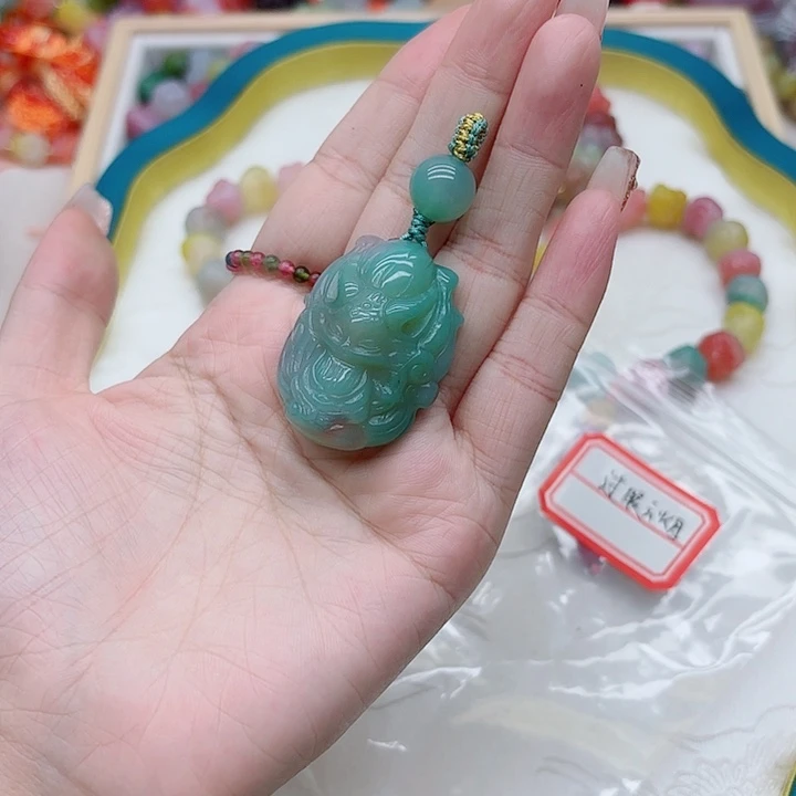 ღ***烟未镶嵌手链玛瑙/玉髓盐源69