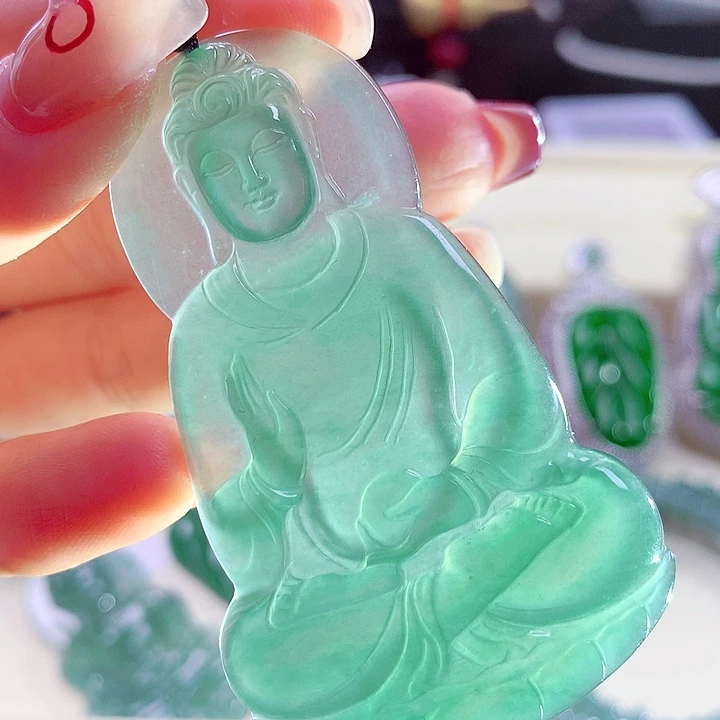 翡翠颈饰未镶嵌天然