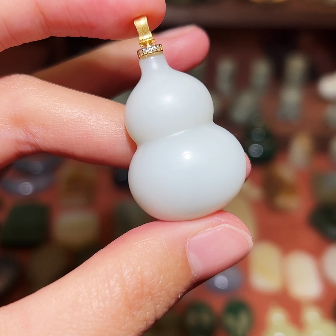 鹿***~和田玉银S925镶嵌颈饰