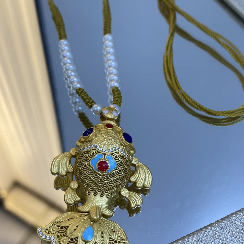 吊坠足银合成锆石 暴富锦鲤鱼吊坠女项链毛衣链纯银挂坠金鱼礼物