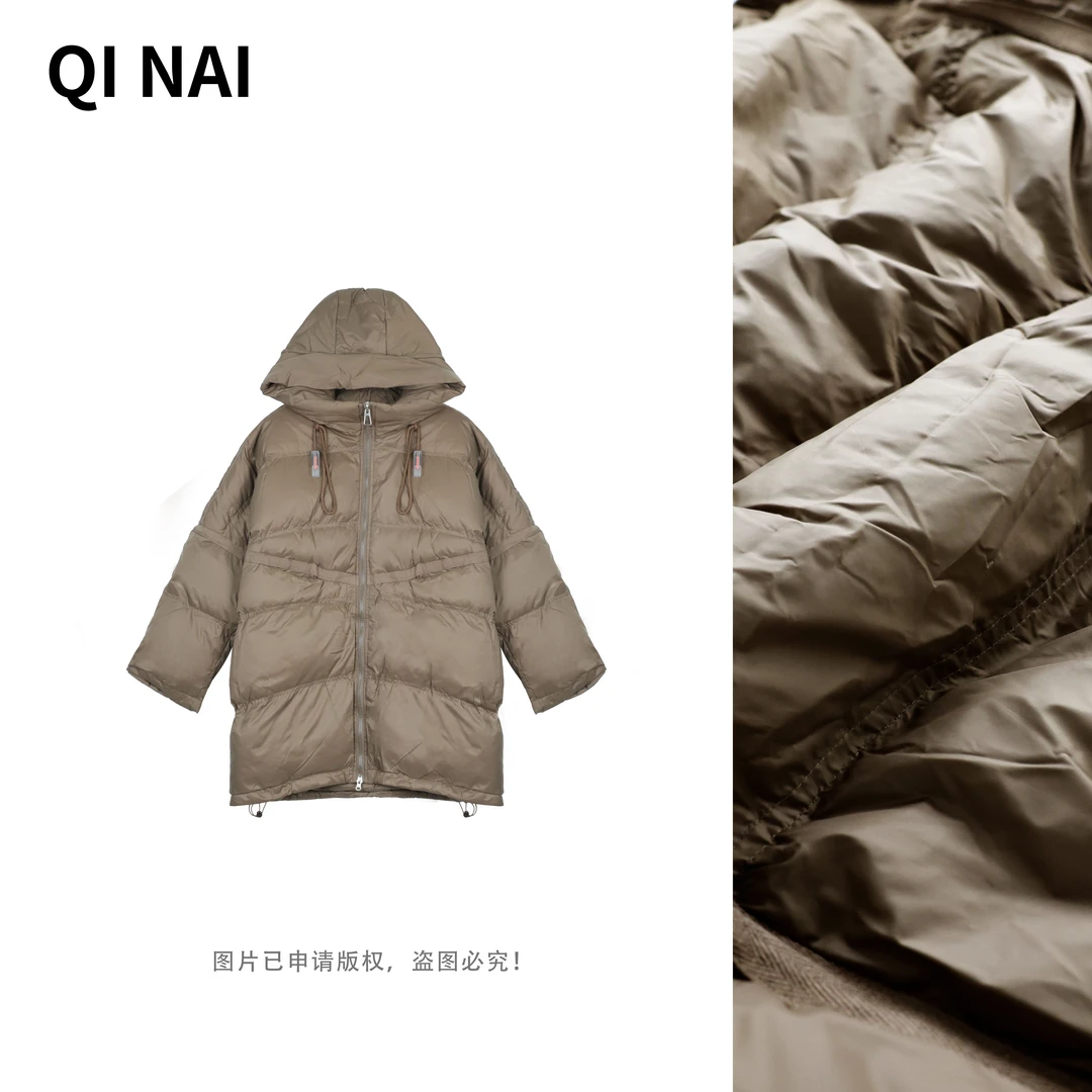 七奈推荐【幕雨】宽松大码抽绳连帽大口袋中长款羽绒服QN034