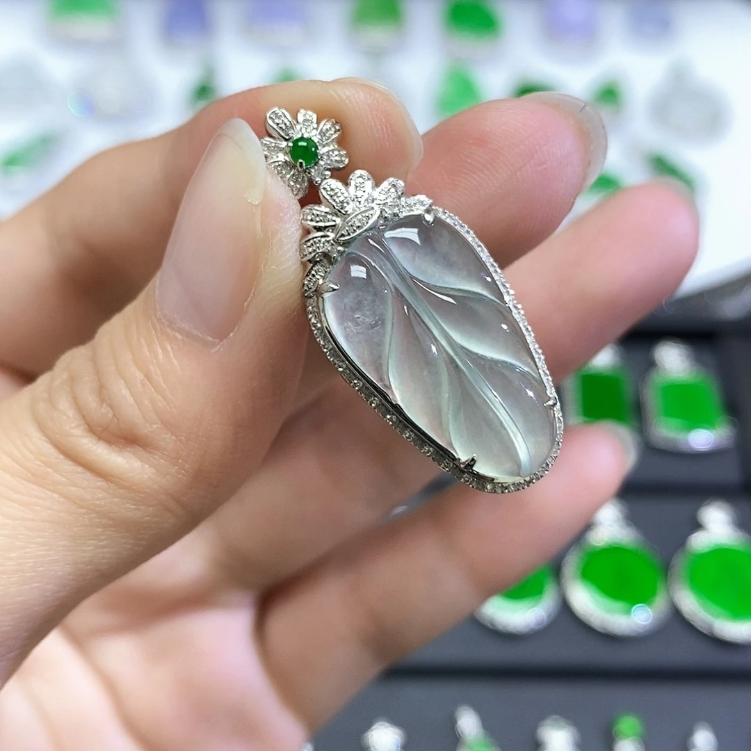 翡翠18K金镶嵌吊坠(不含链)